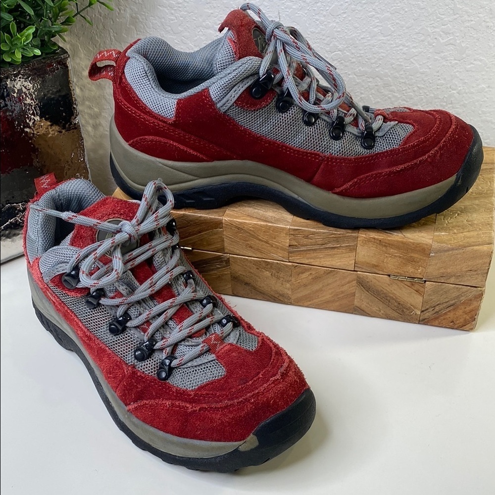 Clearance! Pacific‎ Trail Burgundy/Gray Sneakers Hiking Walking Trail Shoes 8M